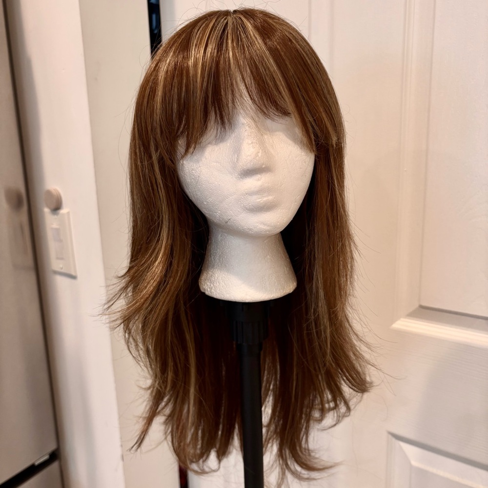 Brown with Blonde Highlights Long Layered Wig! Synthetic! Great! Set part. Bang - Picture 5 of 14